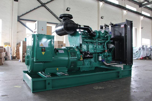 通海320kw康明斯柴油发电车出租组图片 通海320kw康明斯柴油发电车出租组图片